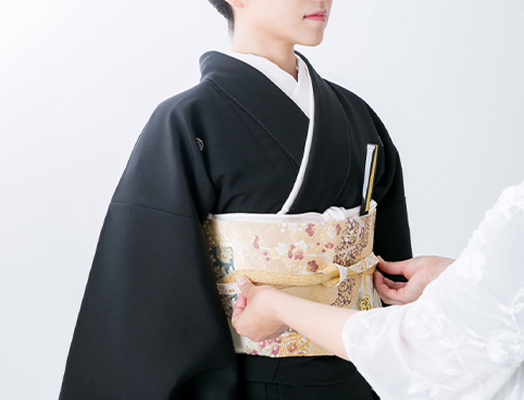 日本人プロによる丁寧な着付け